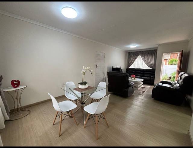 3 BEDROOM TOWNHOUSE FOR SALE IN BERGBRON